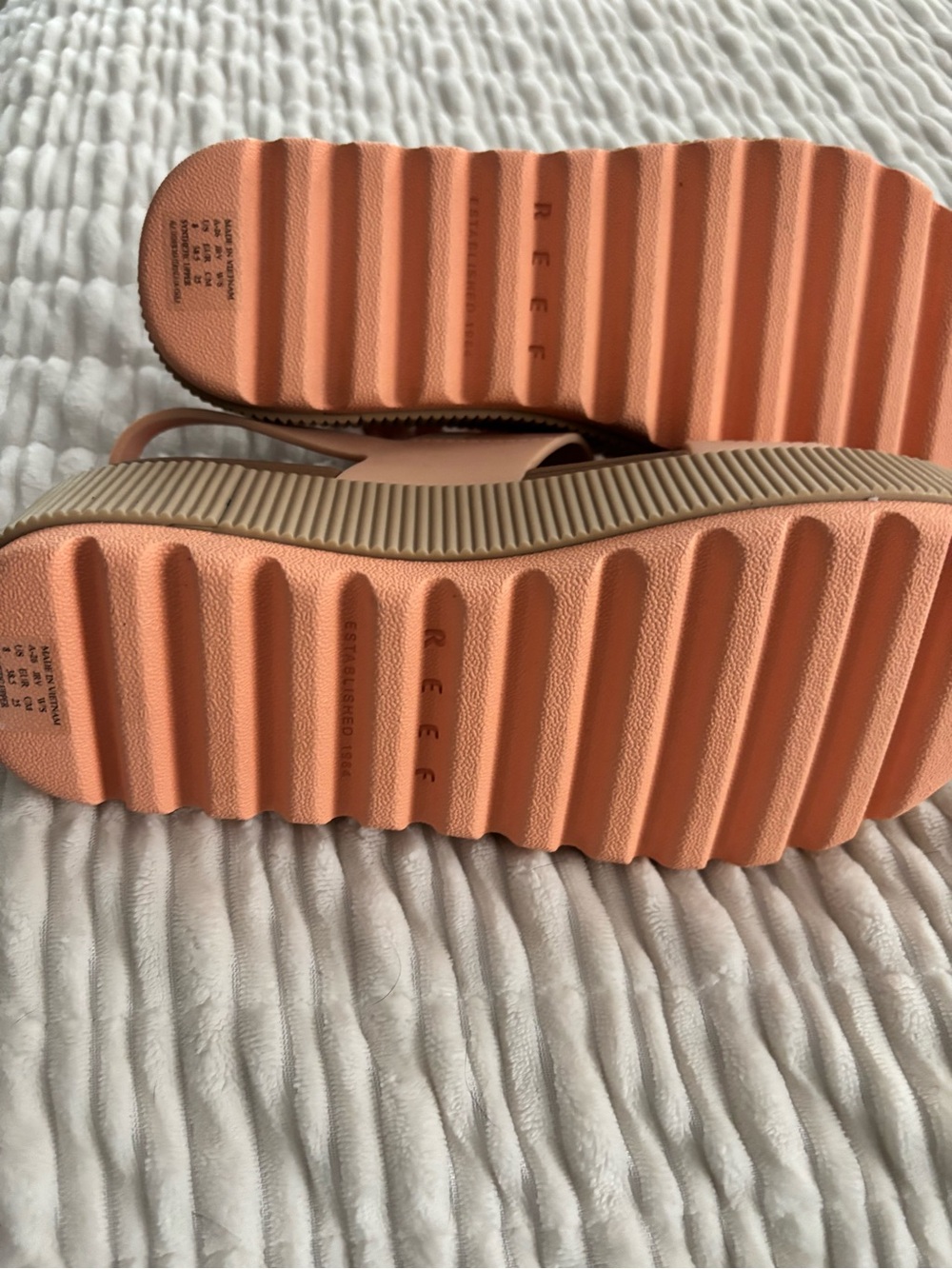 REEF Bellani Tan water Vista Sandal - Picture 8 of 9
